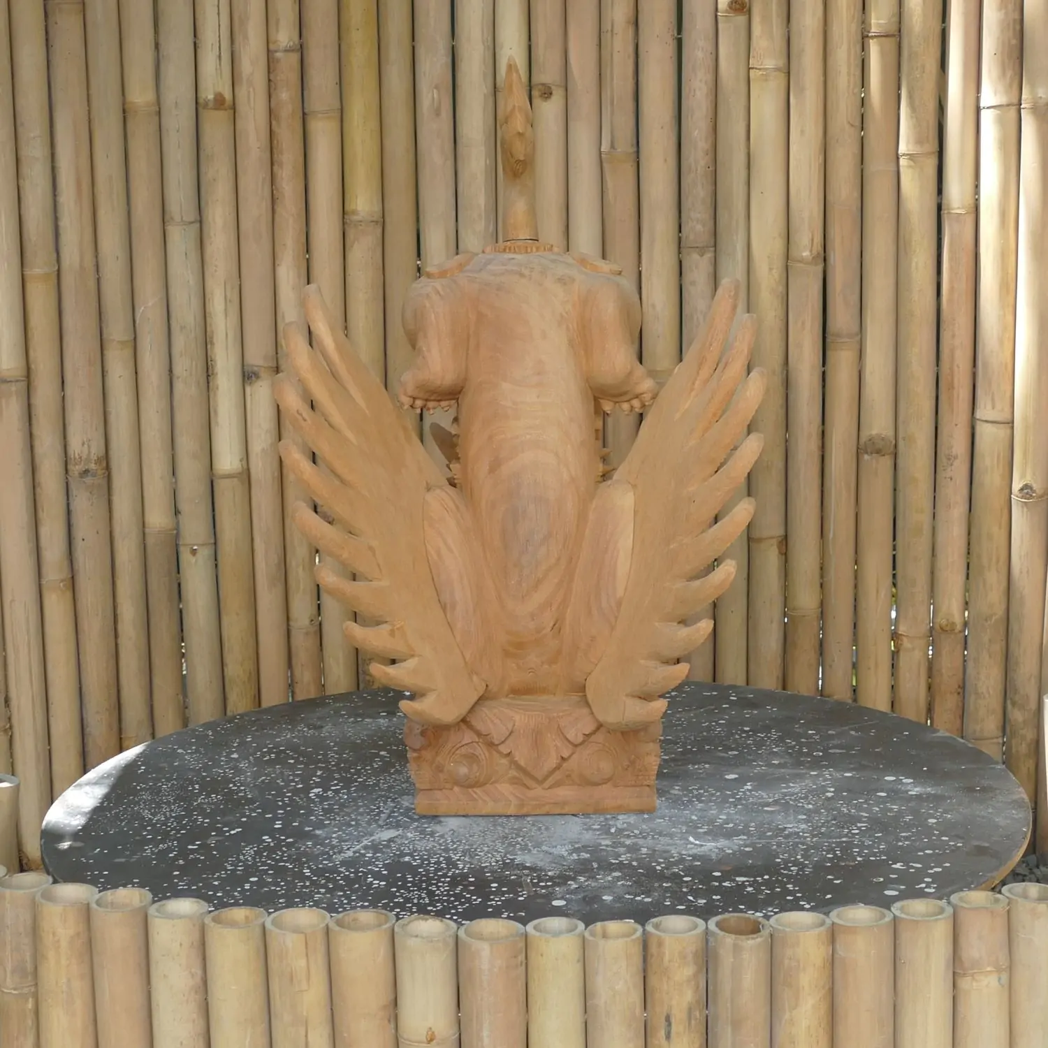  Product image 10 of the product “Singa Sungsang, Jack fruit, 30 x 35 x 56 cm (center Piece) with extension 47 x 40 x 75 cm ”